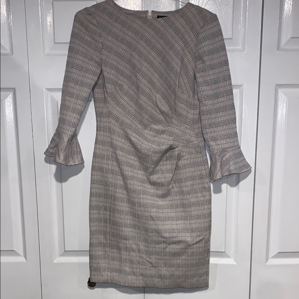 Lauren Chic Bell Long Sleeve Plaid Dress size 6